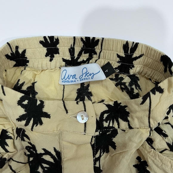 Fighting Eel Ava Sky girls palm tree Skirt sz 4 - Picture 2 of 3